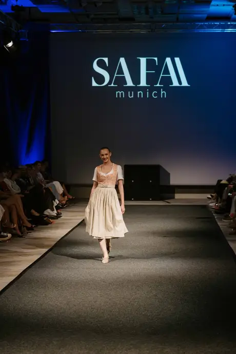 7 August 2026, show 2, Runway. Frame H7PGUP