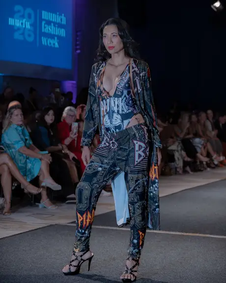 Pia Bolte, 8 August 2026, show 6, Runway. Frame QKWTYO