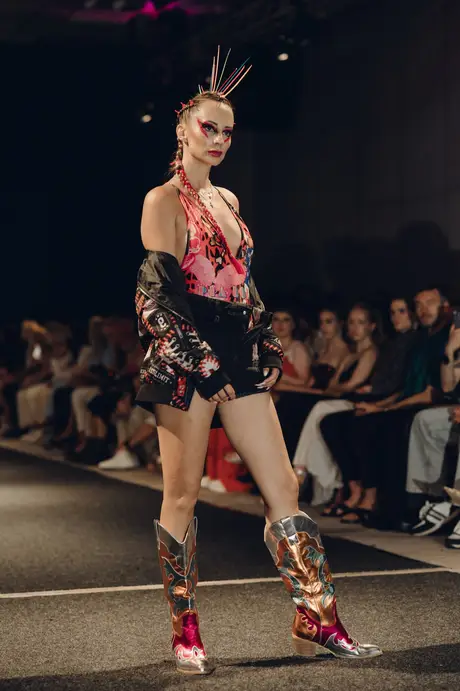Pia Bolte, 8 August 2026, show 6, Runway. Frame L2NRE6