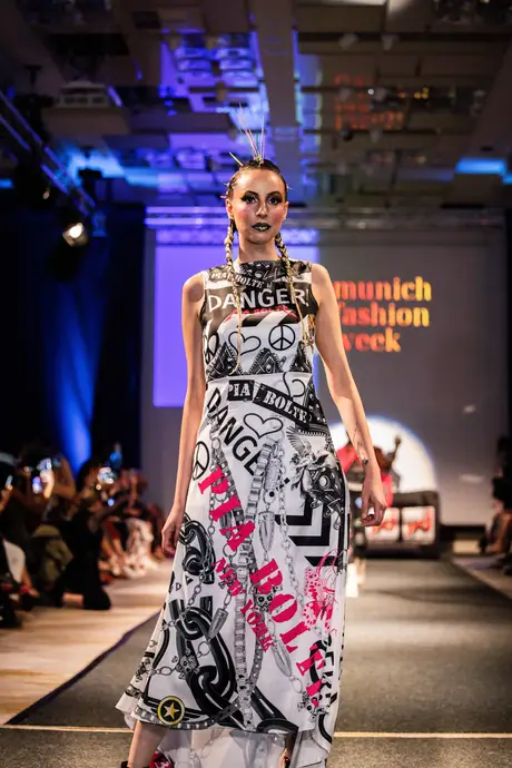 Pia Bolte, 8 August 2026, show 6, Runway. Frame MF8EHD