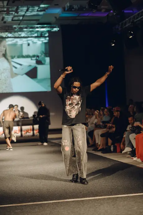Neben den Shows, 8 August 2026. Frame IWEFVD
