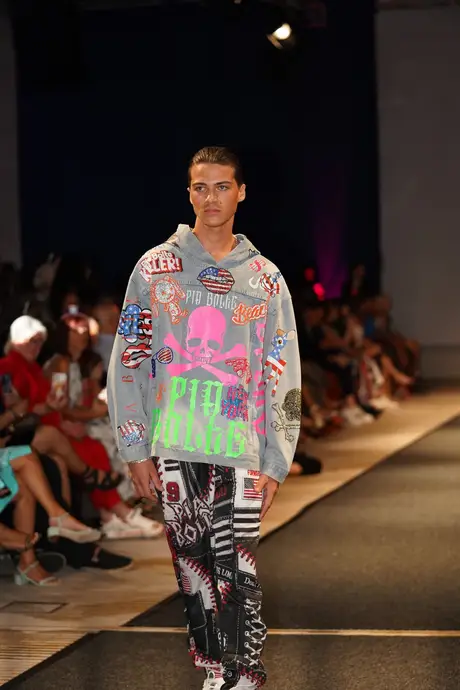 Pia Bolte, 8 August 2026, show 6, Runway. Frame 0B4LNM