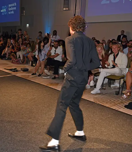 9 August 2026, show 2, Runway. Frame VTDRSI
