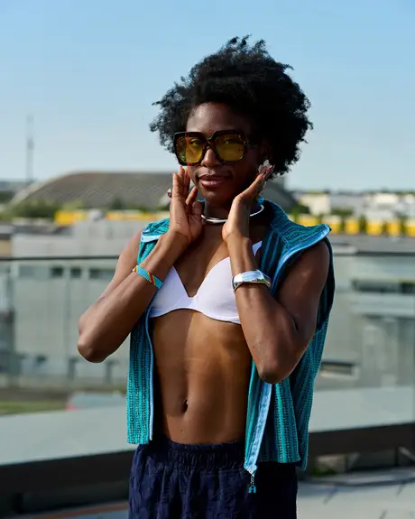 Backstage, 7 August 2026. Frame 4LP2ZS