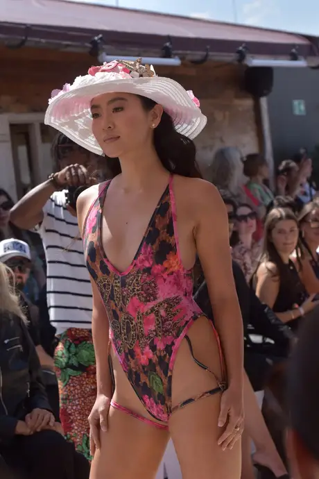 Pia Bolte, 8 August 2026, show 2, Runway. Frame EI0XC9