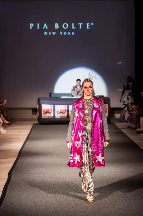 Pia Bolte, 8 August 2026, show 6, Runway. Frame X5XXPW
