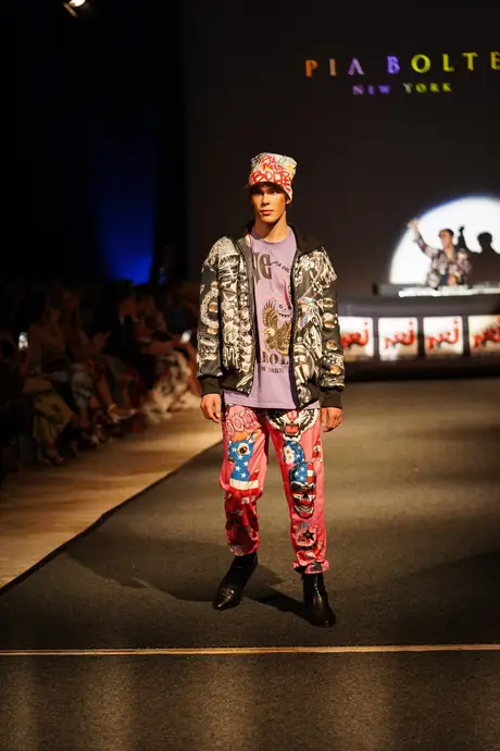 Pia Bolte, 8 August 2026, show 6, Runway. Frame GQO7LZ