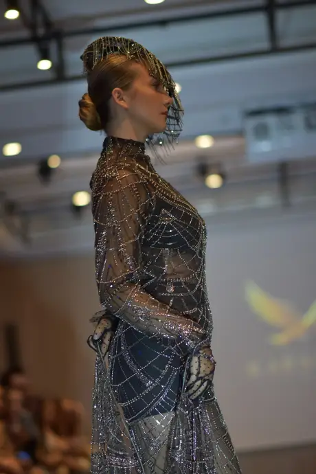 House of Karneol, 9 August 2026, show 5, Runway. Frame YYQYIU