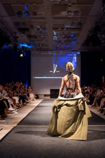 Joelle Jacobs x Holsta, 9 August 2026, show 6, Runway. Frame Z8YHHC