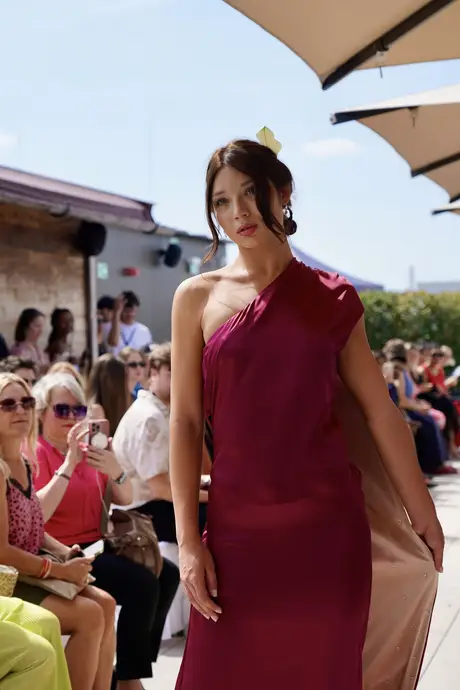 Melisande, 9 August 2026, show 2, Runway. Frame 0GLEI4