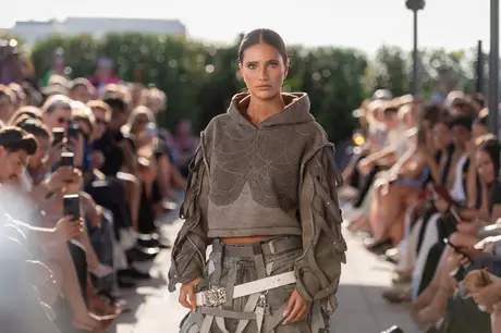 7 August 2026, show 1, Runway. Frame 1NZZ0D