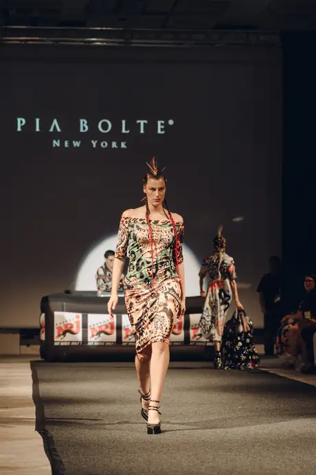 Pia Bolte, 8 August 2026, show 6, Runway. Frame S7NULQ