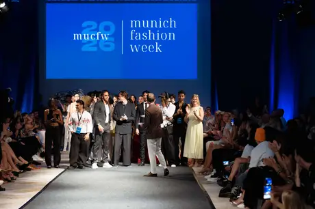 7 August 2026, show 2, Runway. Frame XEBUZ0