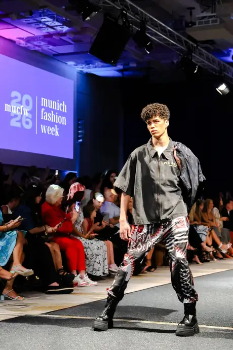 Pia Bolte, 8 August 2026, show 6, Runway. Frame ZGGWYE