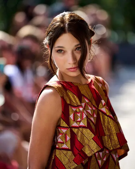Roubs Style, 9 August 2026, show 4, Runway. Frame UVGU7_