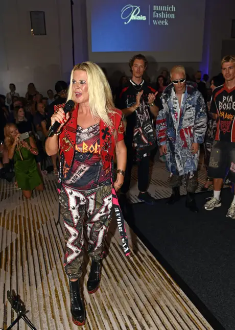 8 August 2026, show 6, Runway. Frame BWGTY4