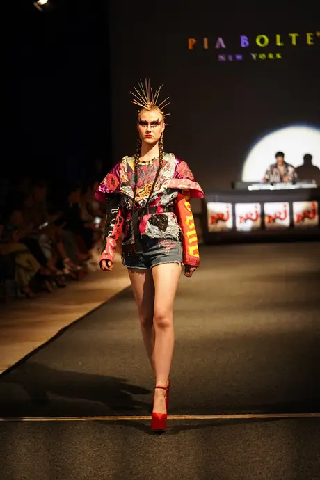 Pia Bolte, 8 August 2026, show 6, Runway. Frame 1KNCTS
