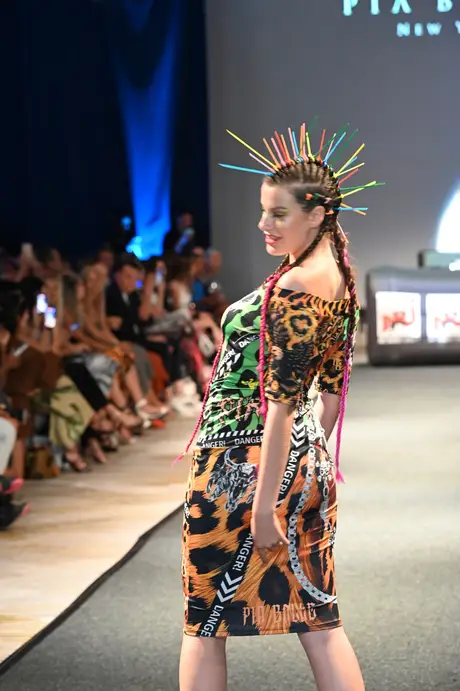 8 August 2026, show 6, Runway. Frame GTRWM3