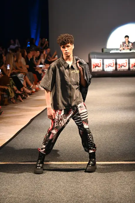 8 August 2026, show 6, Runway. Frame 7EYWA7