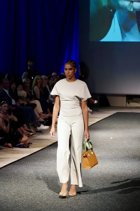 Joelle Jacobs x Holsta, 9 August 2026, show 6, Runway. Frame 9DDHE5