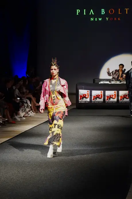 Pia Bolte, 8 August 2026, show 6, Runway. Frame O6BCJ-