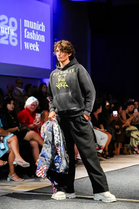 Pia Bolte, 8 August 2026, show 6, Runway. Frame AK2_4F