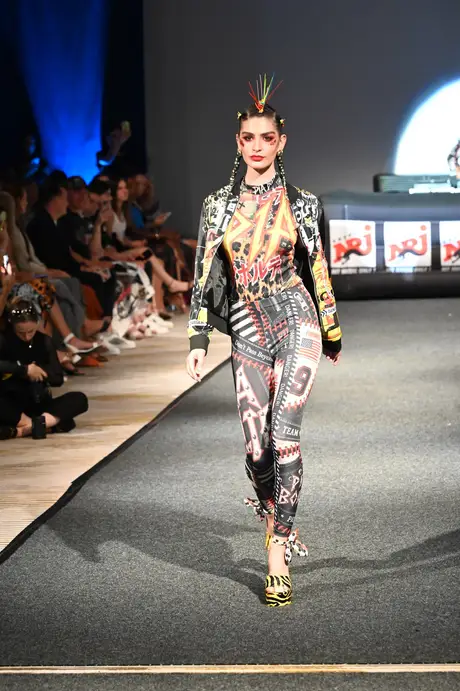 8 August 2026, show 6, Runway. Frame ZAXQRE
