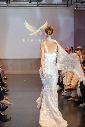 House of Karneol, 9 August 2026, show 5, Runway. Frame 9LY0WZ