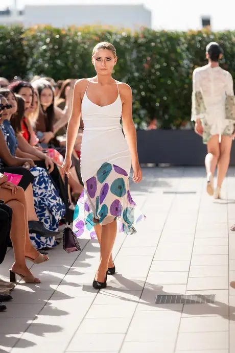 Roubs Style, 9 August 2026, show 4, Runway. Frame T_V-NA