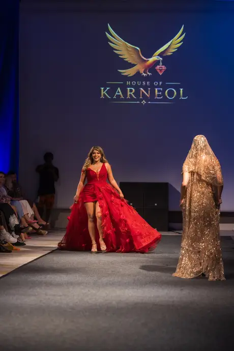 House of Karneol, 7 August 2026, show 2, Runway. Frame I4GTE4