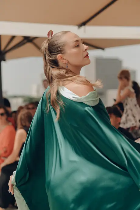 Melisande, 9 August 2026, show 2, Runway. Frame YVDJJX