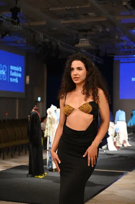 Runway, 8 August 2026. Frame JRKSGK