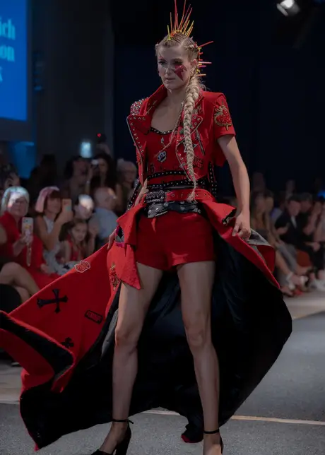 Pia Bolte, 8 August 2026, show 6, Runway. Frame 9YAVZT