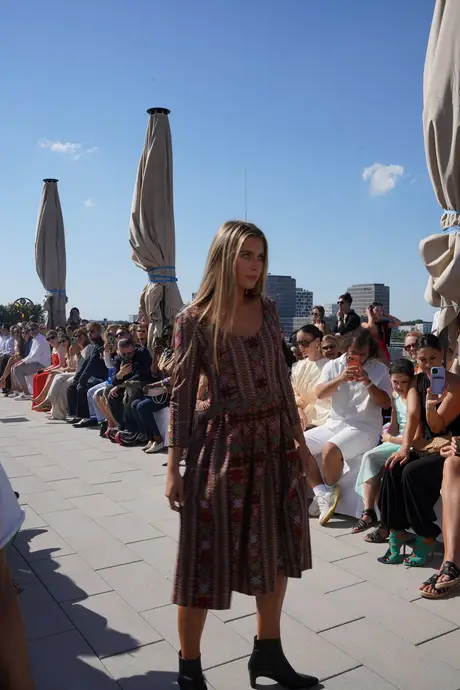 8 August 2026, show 4, Runway. Frame VBNOM1