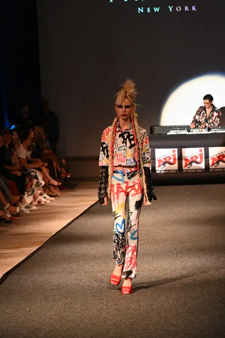 8 August 2026, show 6, Runway. Frame YUB6AY