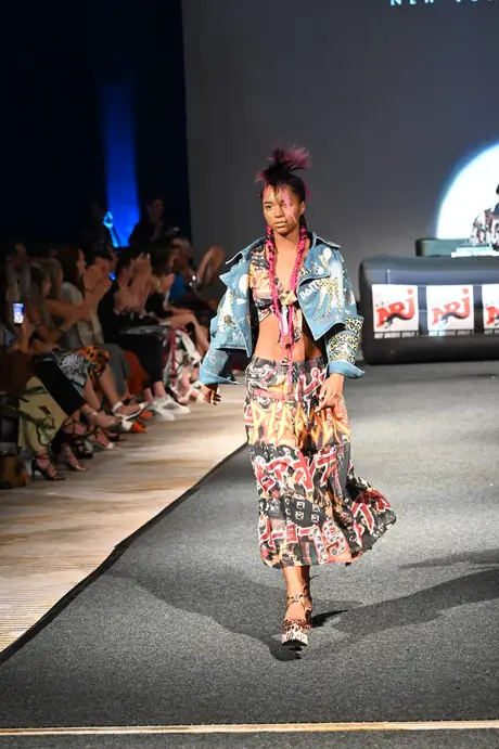 8 August 2026, show 6, Runway. Frame FRYDRM
