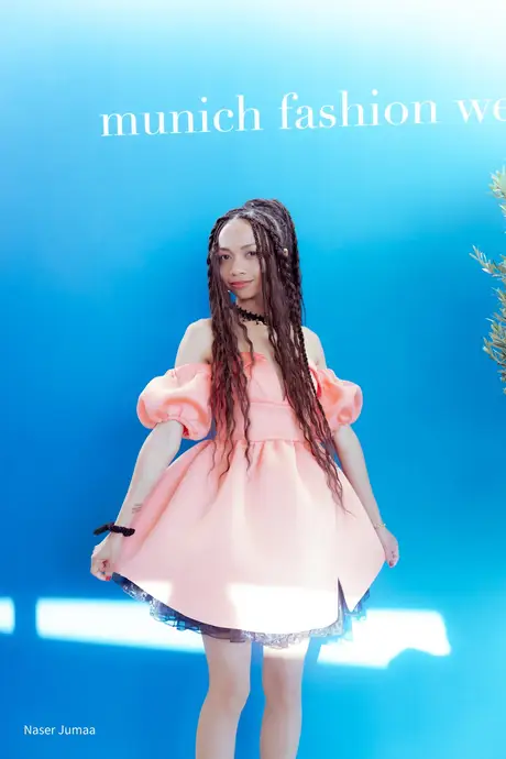 Runway. Frame 0ZUN4F