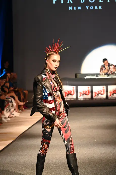 8 August 2026, show 6, Runway. Frame 1FIJVL
