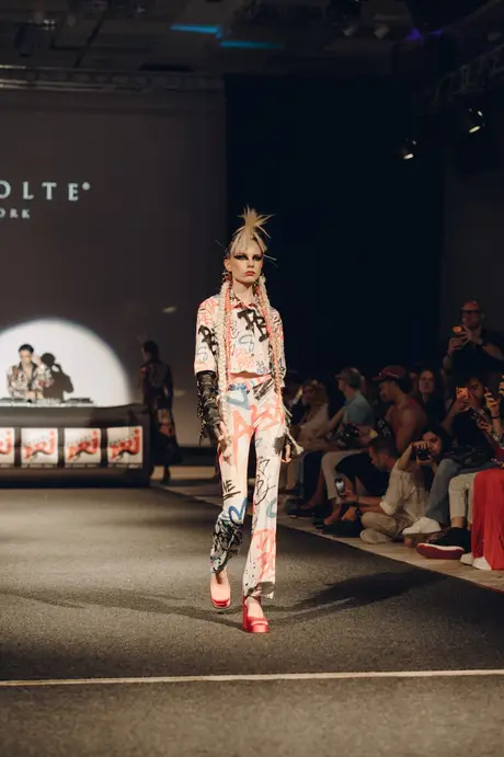 Pia Bolte, 8 August 2026, show 6, Runway. Frame NUTN9G