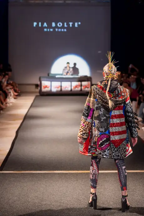 Pia Bolte, 8 August 2026, show 6, Runway. Frame 3LO4Z3