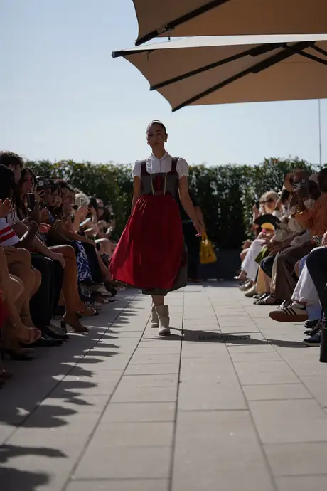 Roubs Style, 9 August 2026, show 4, Runway. Frame A4MBJR