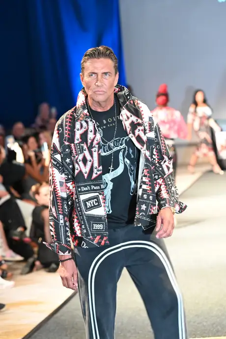 8 August 2026, show 6, Runway. Frame DCBGQK