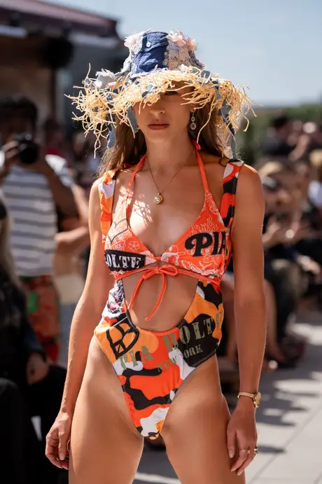 Pia Bolte, 8 August 2026, show 2, Runway. Frame KI5HI7