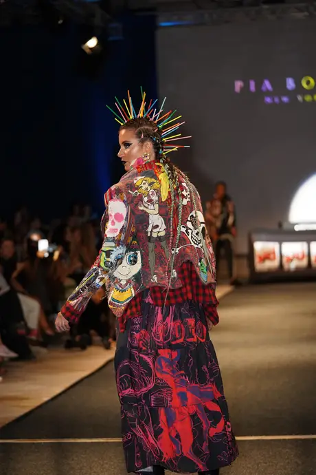 Pia Bolte, 8 August 2026, show 6, Runway. Frame LBY0BN