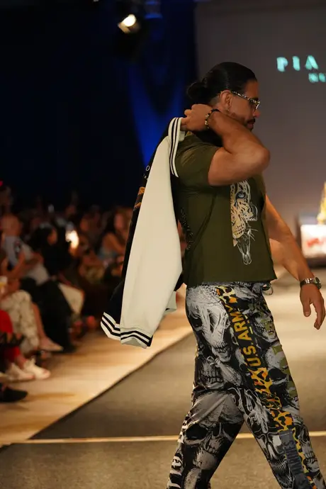 Pia Bolte, 8 August 2026, show 6, Runway. Frame OMBBIB