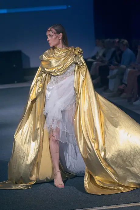 7 August 2026, show 2, Runway. Frame TMU3WH
