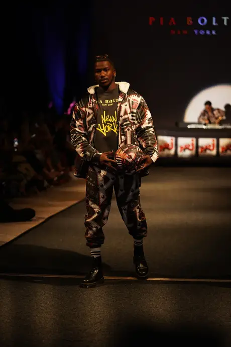 Pia Bolte, 8 August 2026, show 6, Runway. Frame GXS27V