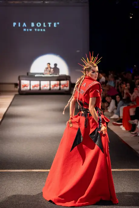 Pia Bolte, 8 August 2026, show 6, Runway. Frame KKJPKE