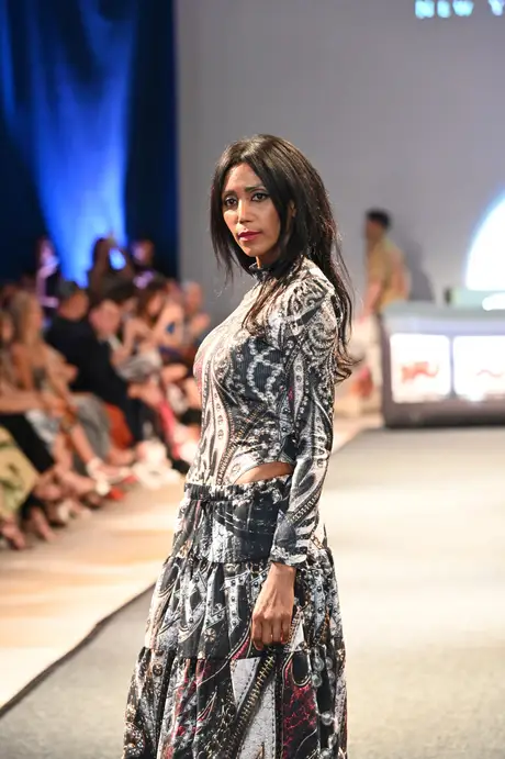 8 August 2026, show 6, Runway. Frame G6X4BK