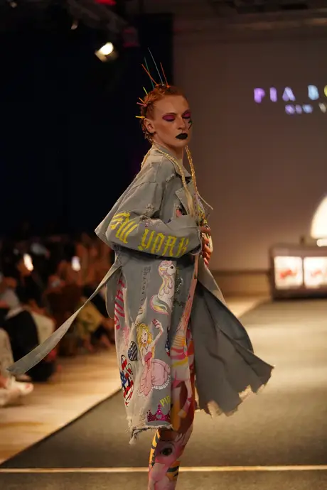 Pia Bolte, 8 August 2026, show 6, Runway. Frame 7N2PUS